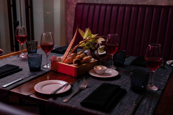 Arthor Table View